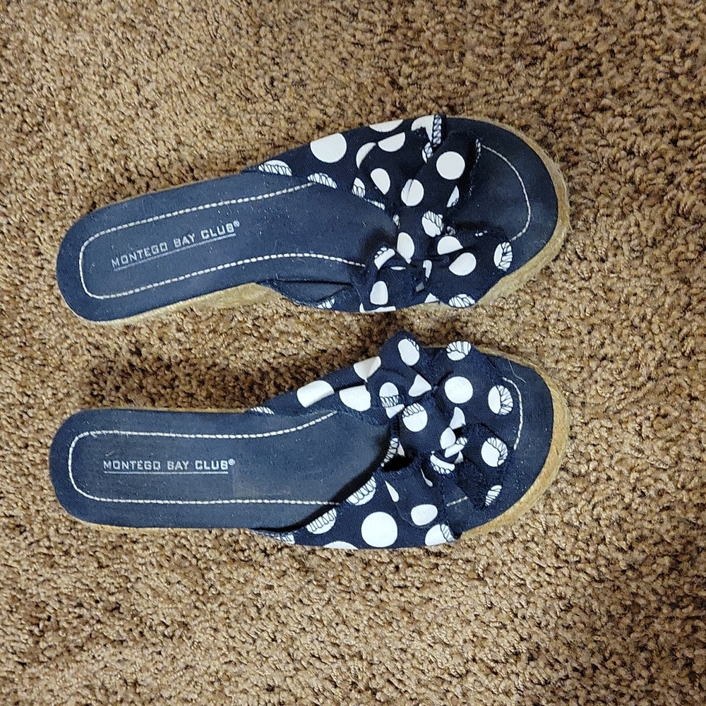Wedge sandals